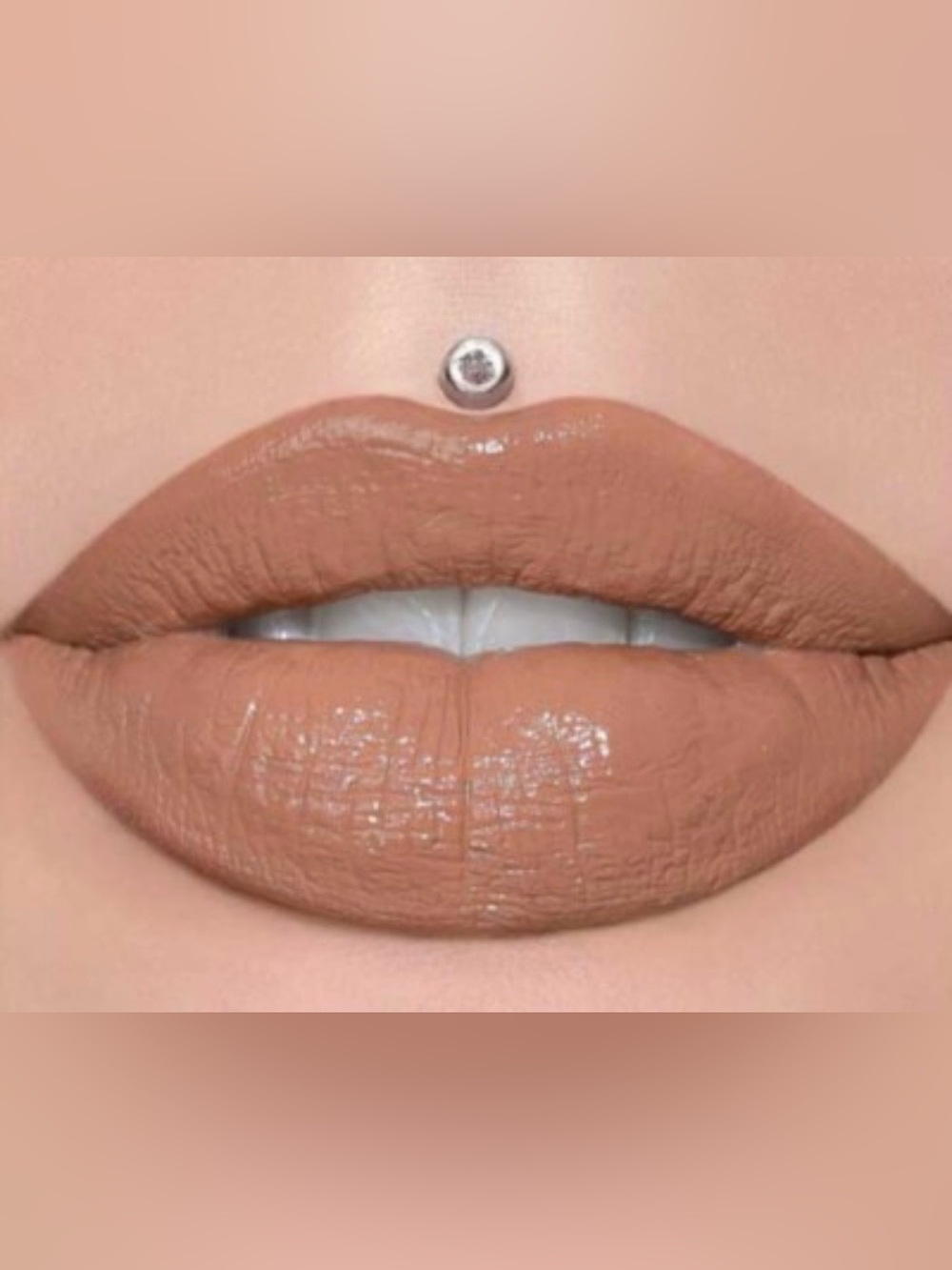 Jeffree Star Cosmetics Supreme Gloss Mannequin